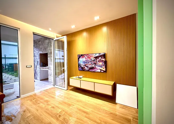 Next To Melia-premium Zone, Private Garden - Sanpietro Apartament