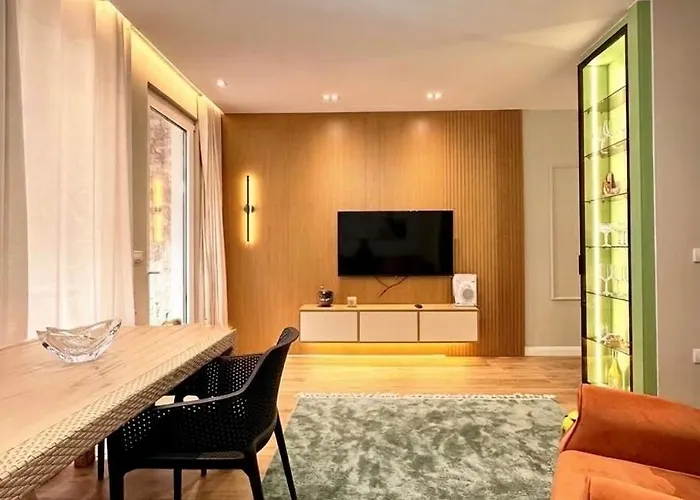 Apartment Next To Melia-premium Zone, Private Garden - Sanpietro